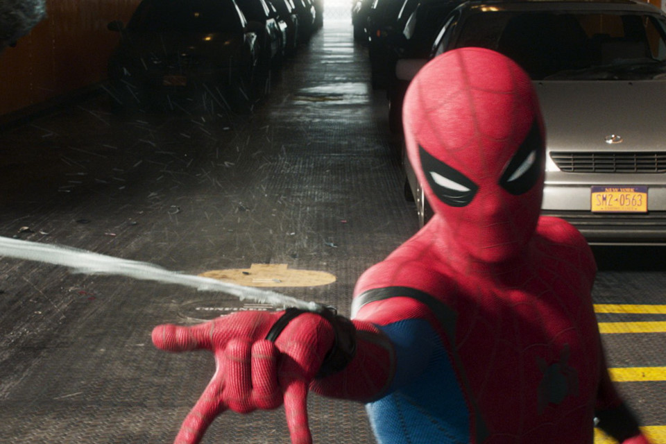 10 người hùng lôi cuốn nhất trên màn ảnh năm 2017